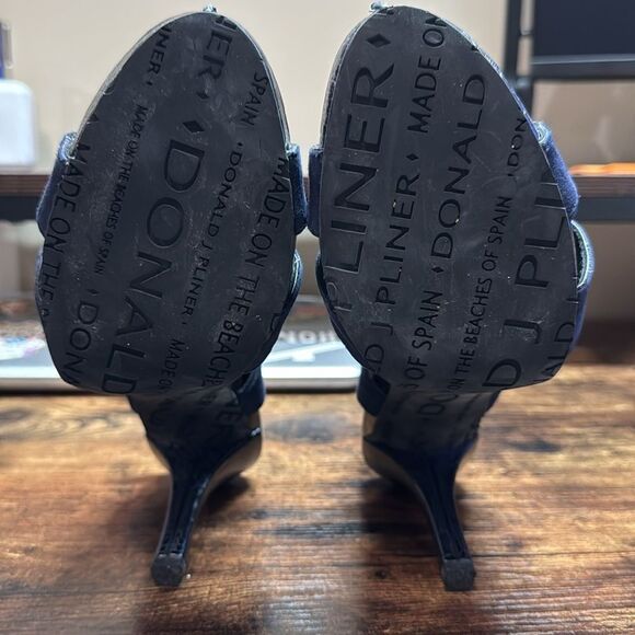 Donald J Pliner Navy Suede Heels Size 9n - Picture 7 of 8